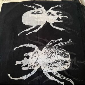 India Hicks Siren Scarf - Black and White